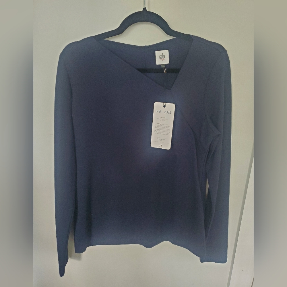 Cabi top